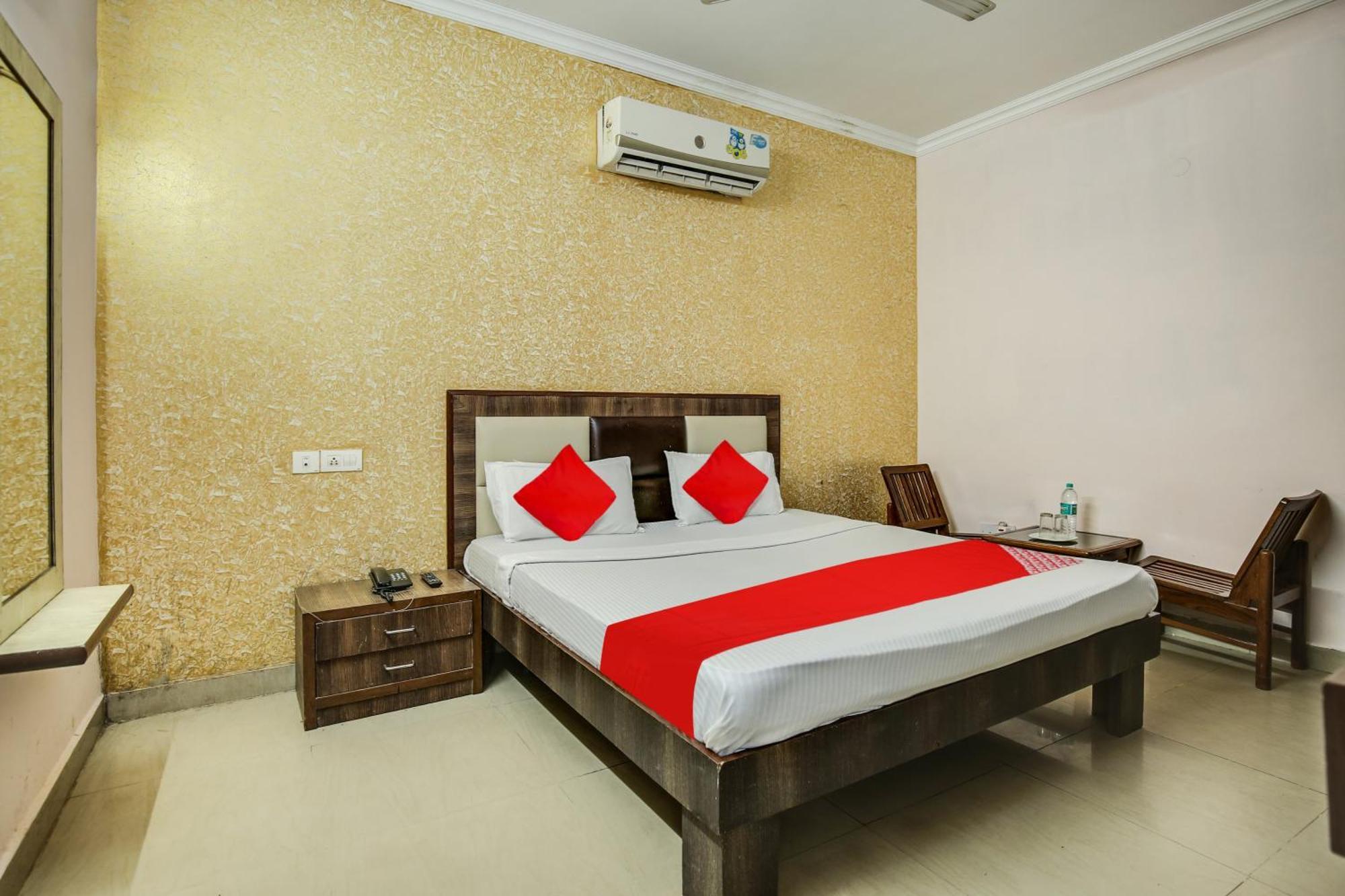 Hotel O Royal Mohali Luaran gambar