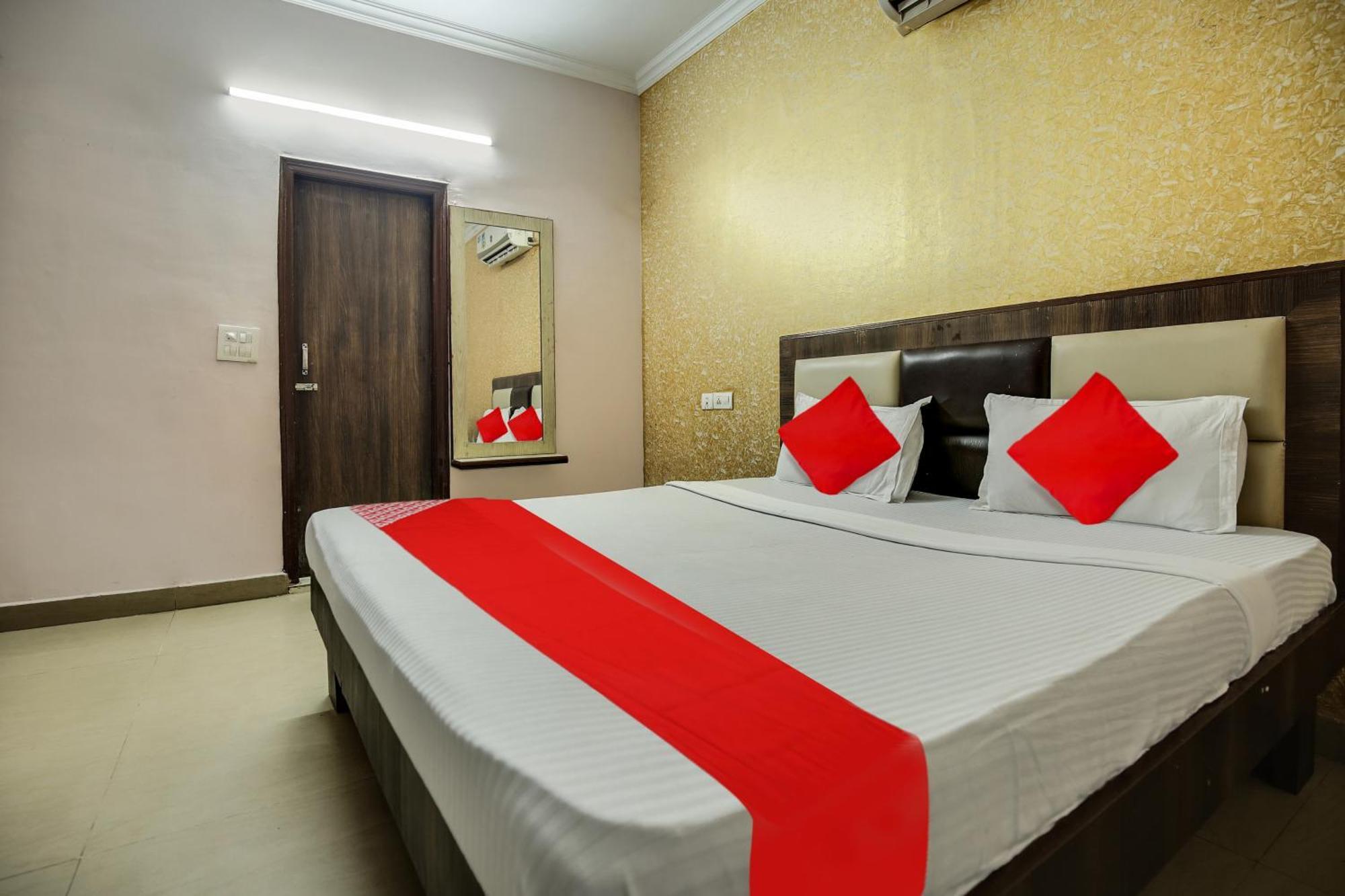 Hotel O Royal Mohali Luaran gambar